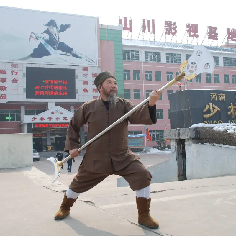 Shaolin Martial Arts Grandmaster Zheng Shuji Training